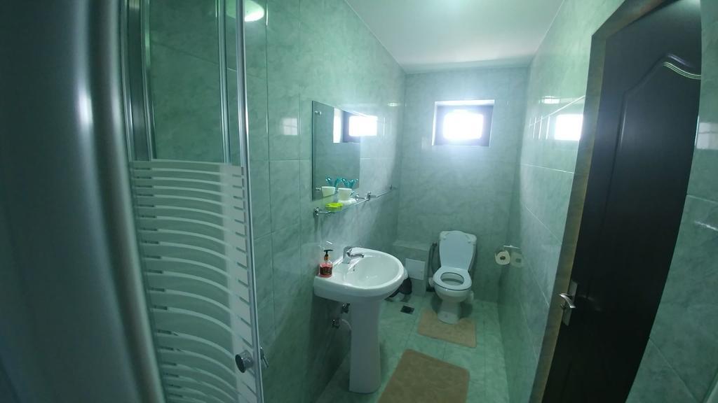 Kys House Hotell Techirghiol Eksteriør bilde